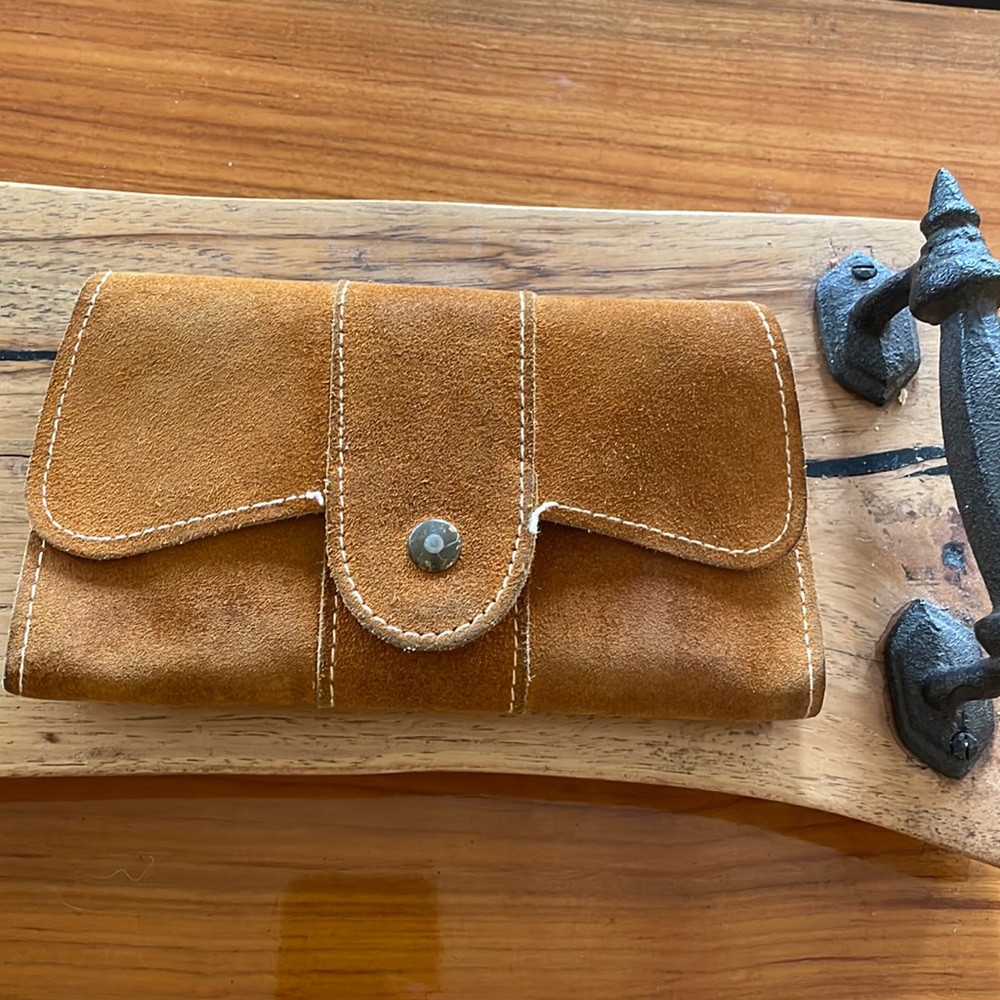Unique. Vintage suede saddle wallet. Handmade in Columbia. Soft. Camel brown.